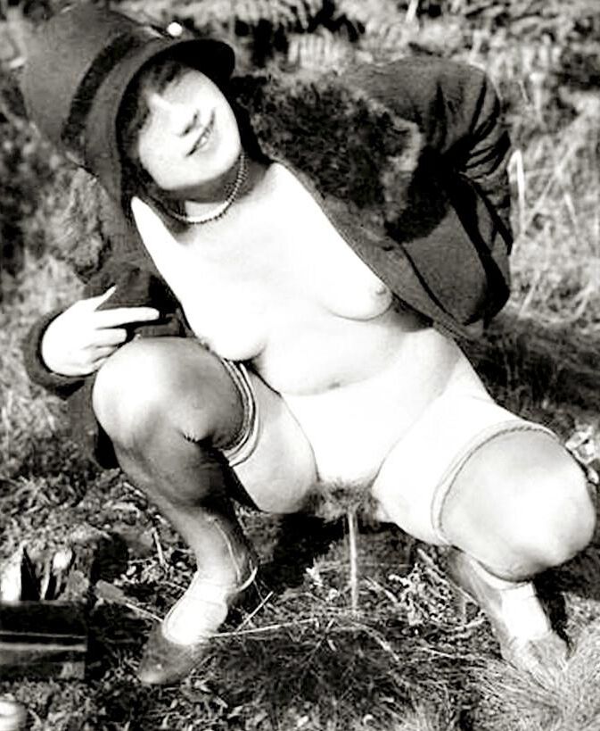 Vintage Pissing