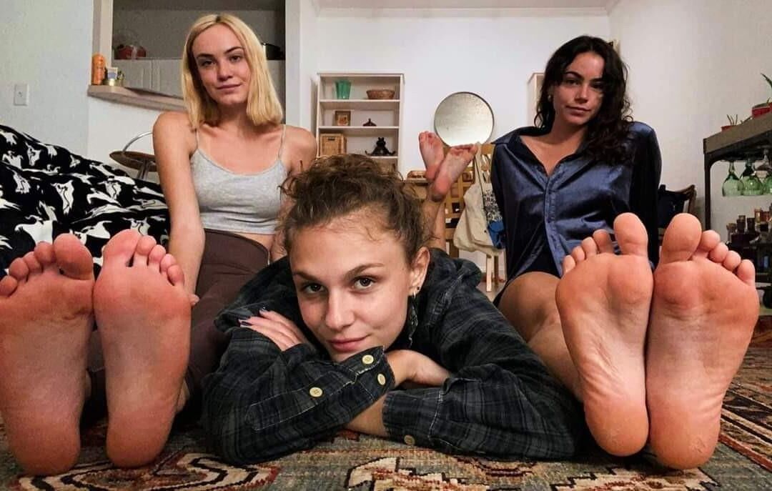 Belleza, quiero lamer todos tus pies