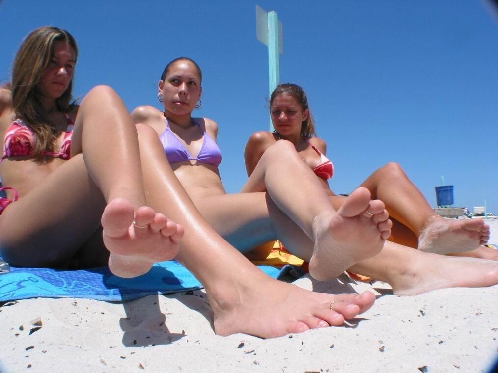 Belleza, quiero lamer todos tus pies