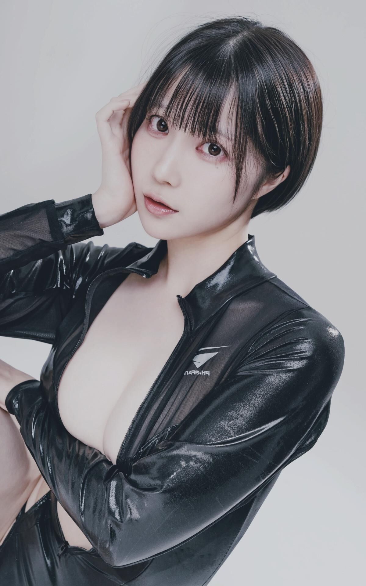 Fetish: Yellow and Black Edition 