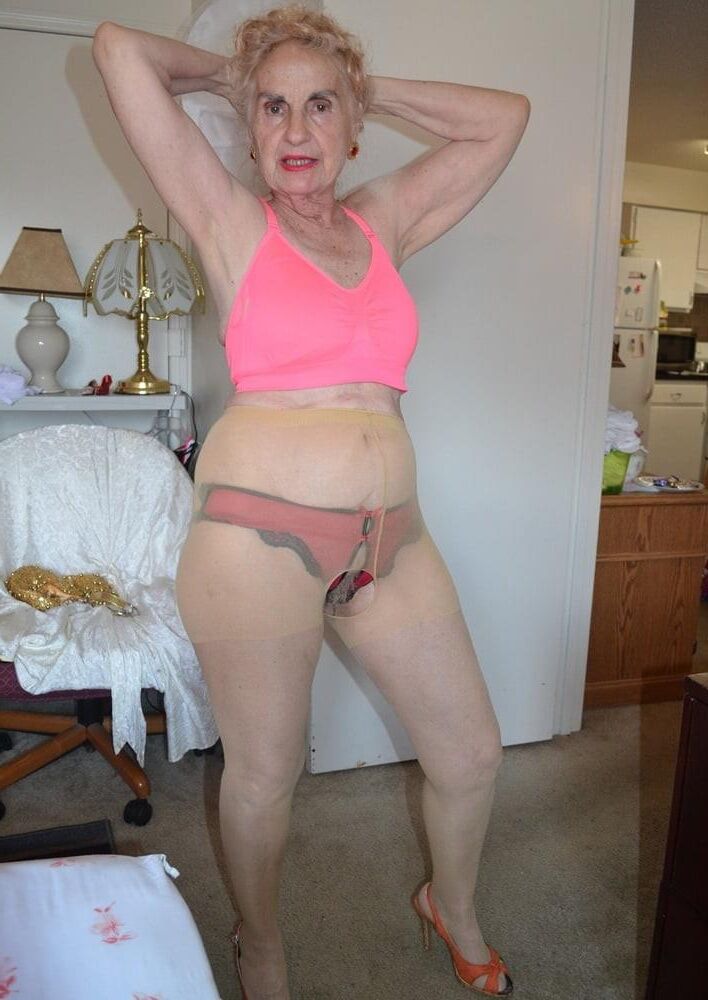 granny paradise 