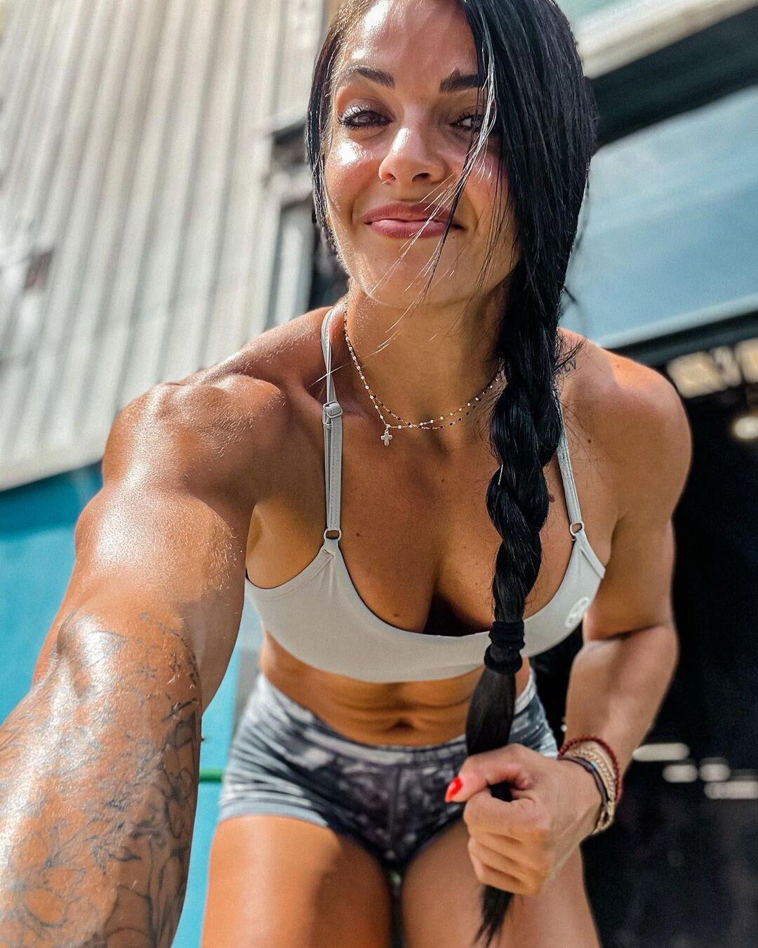 Random Muscle Girls 