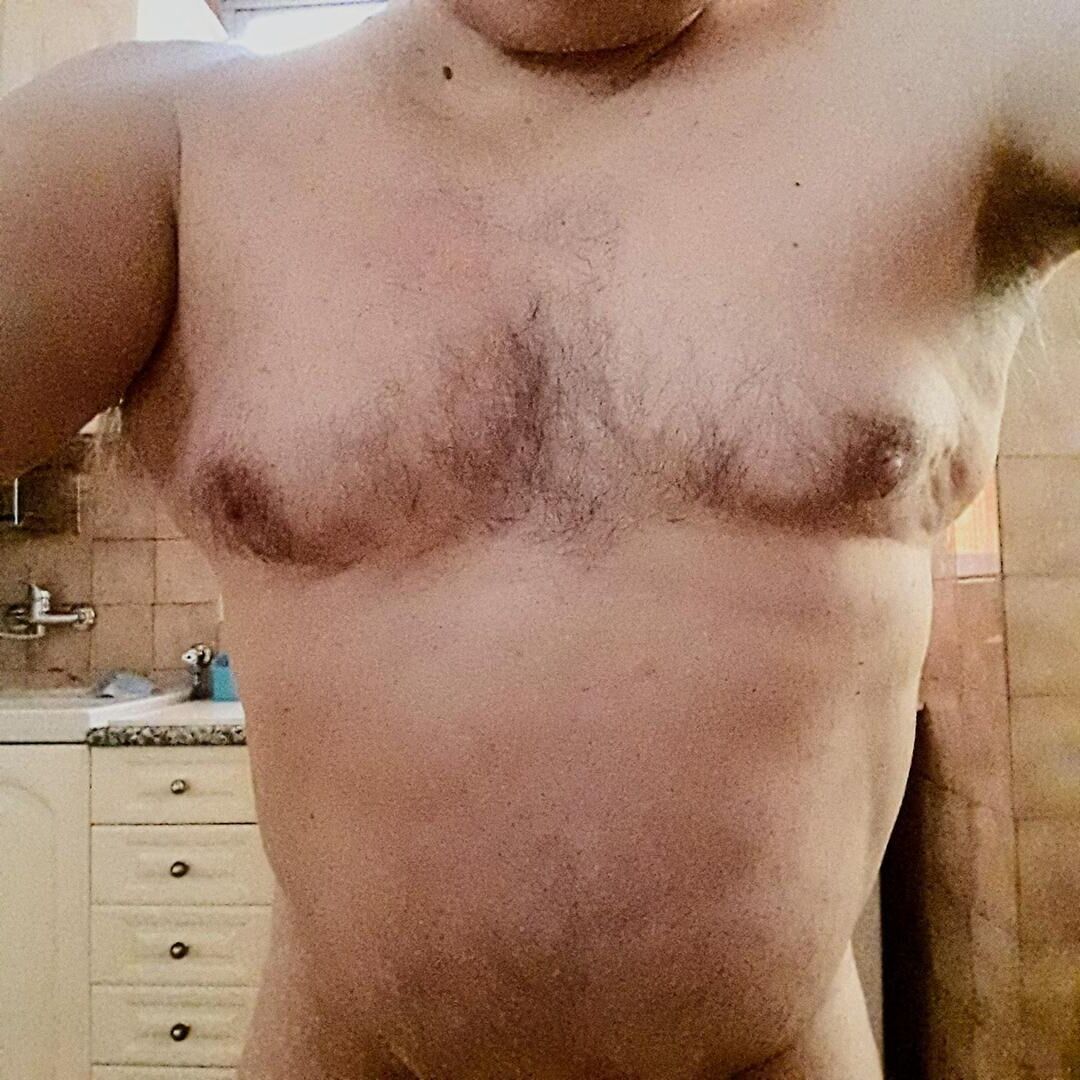 ¡Chico desnudo expuesto!
