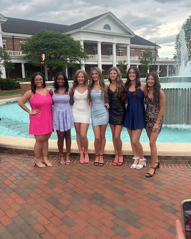Party girls 