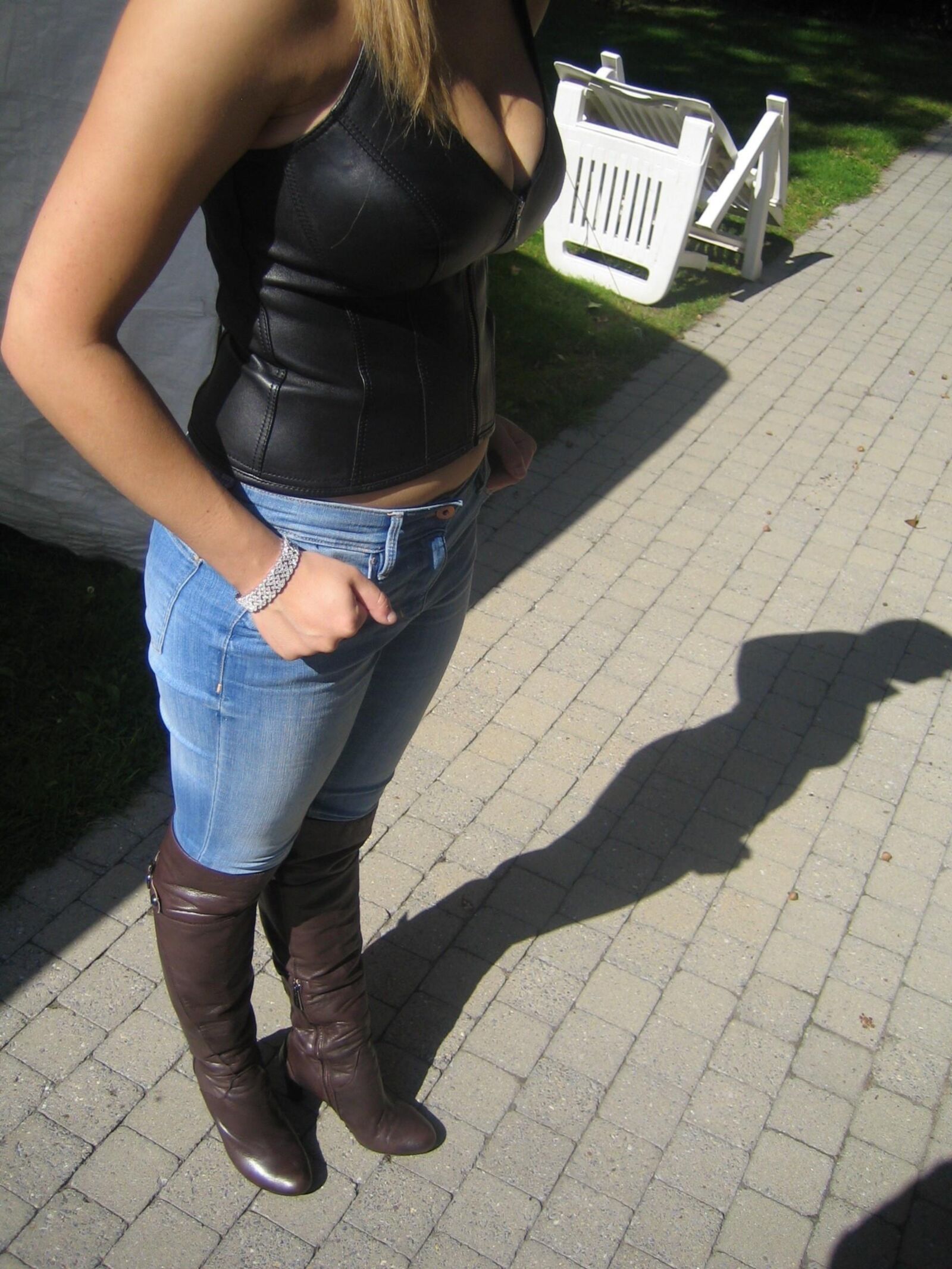 Busty Blonde in Boots and Jeans