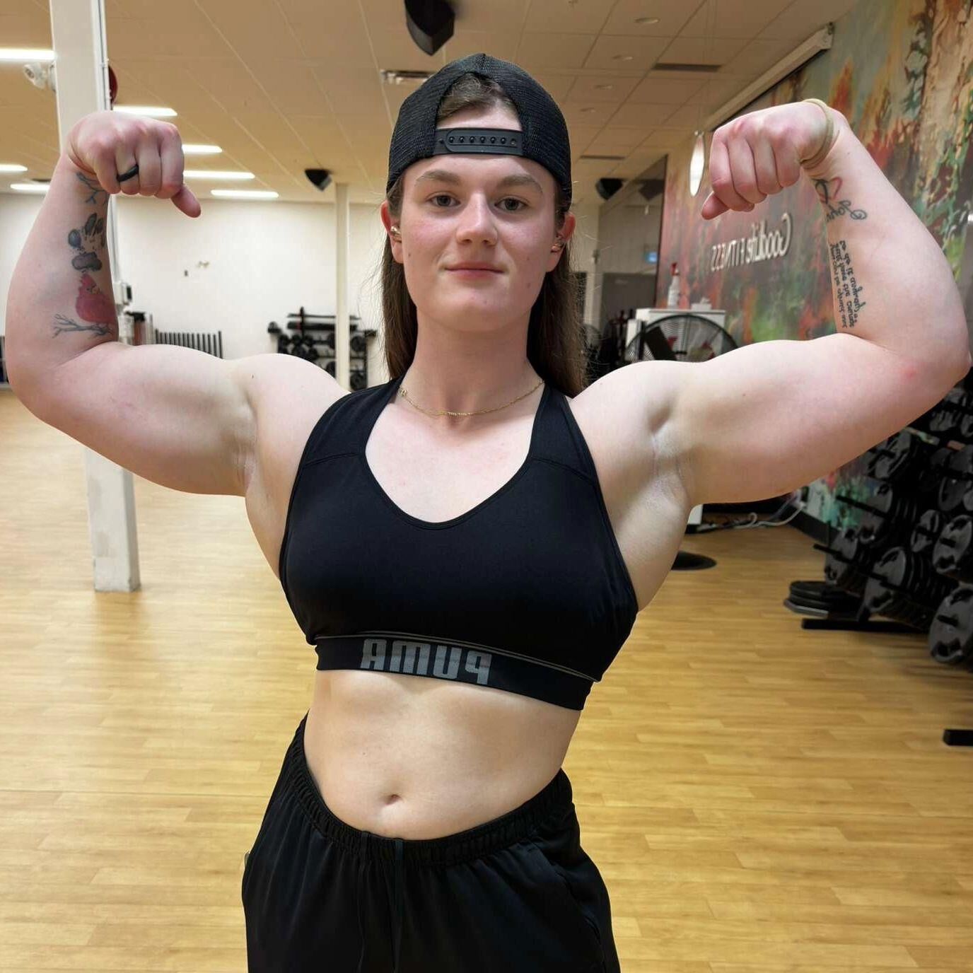 Random Muscle Girls 