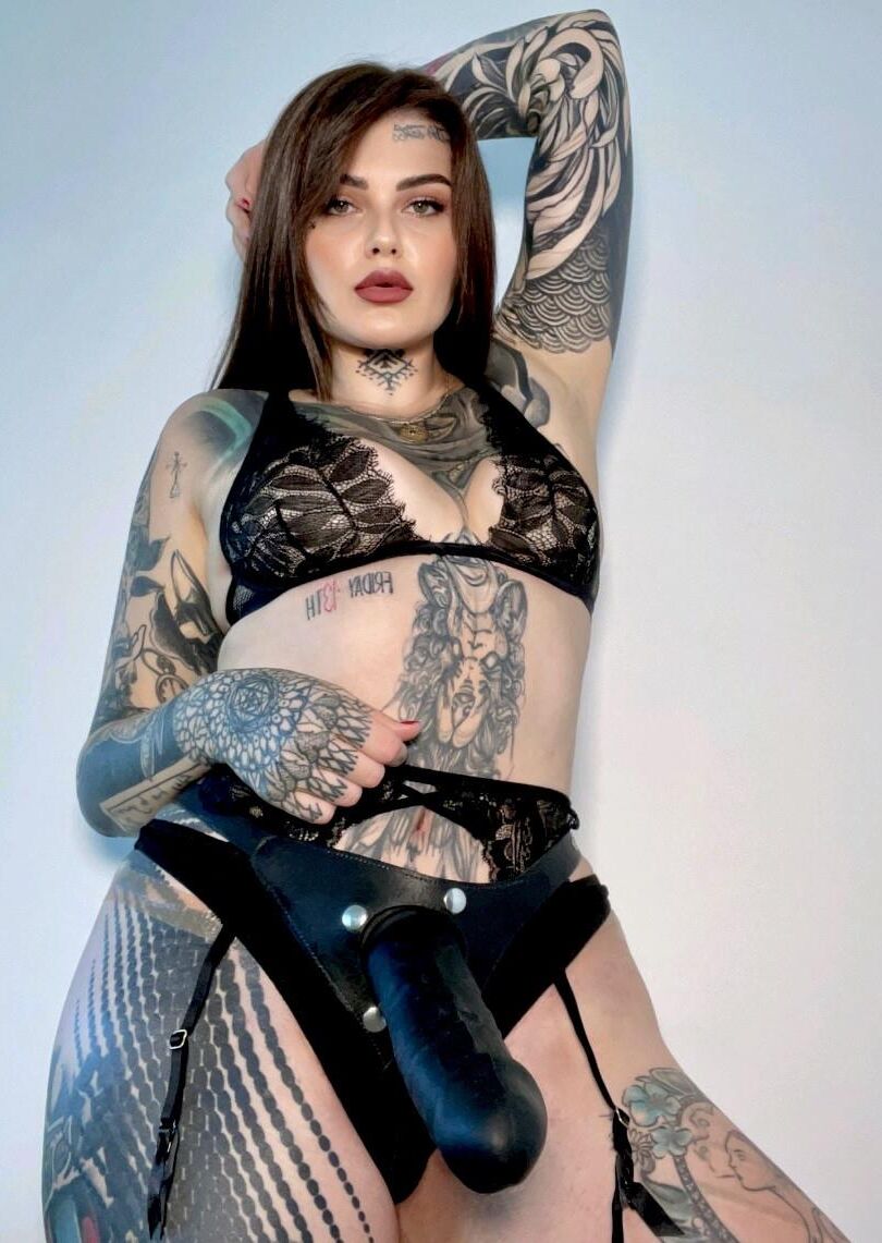 She Does the Fucking 
