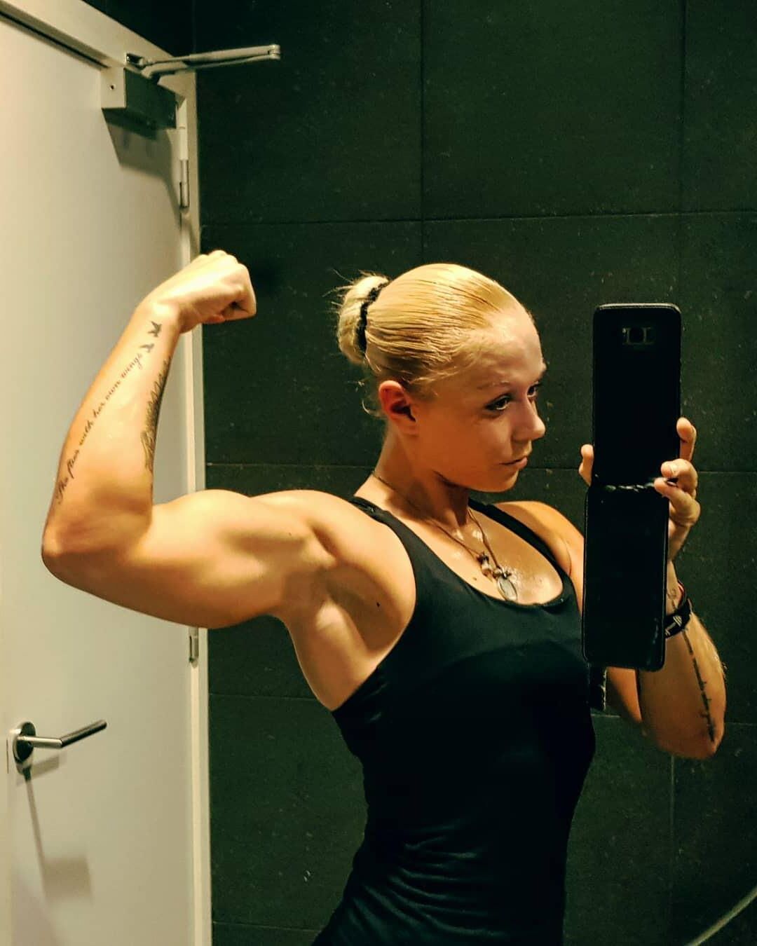 Random Muscle Girls 