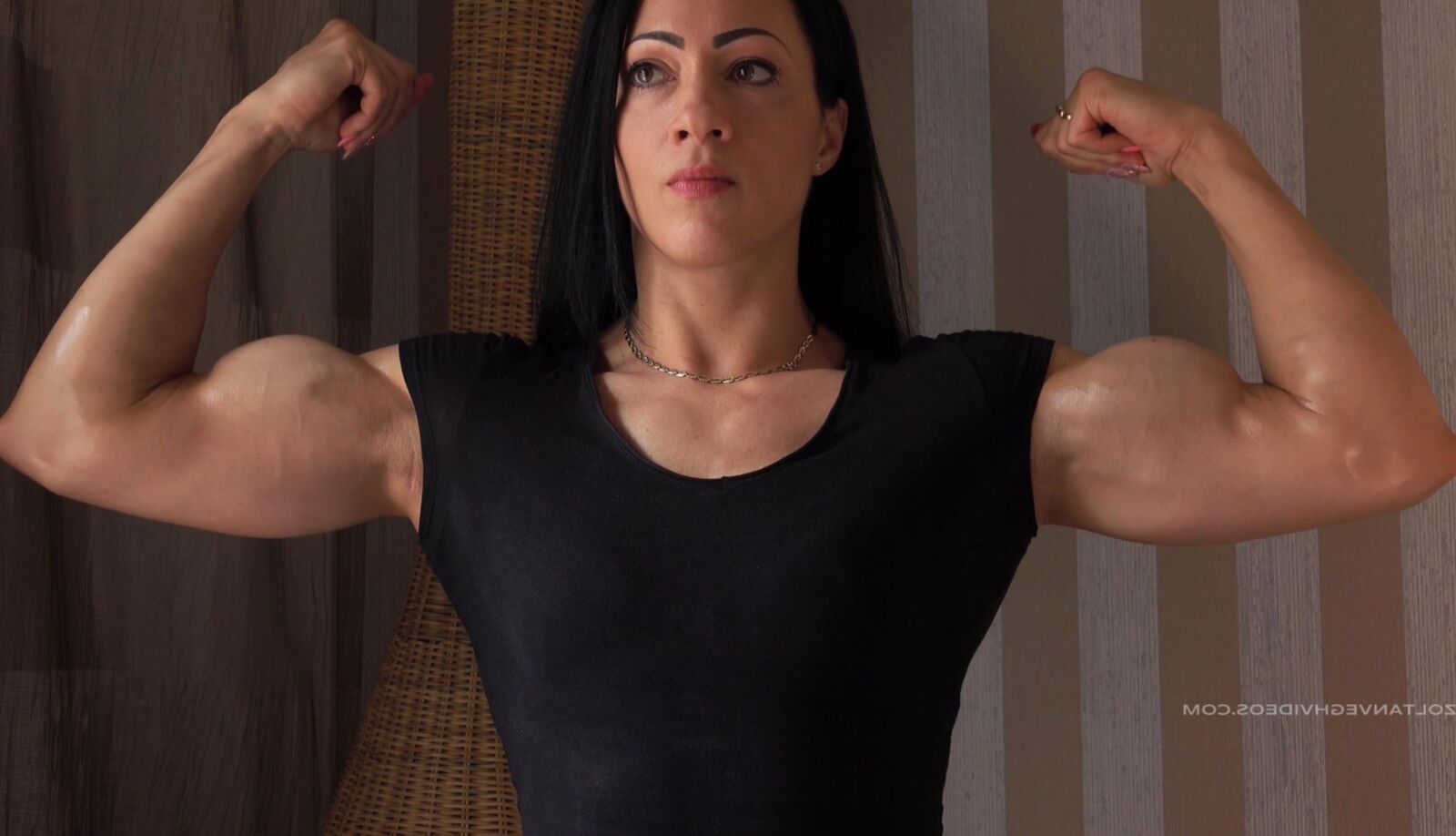 Random Muscle Girls 