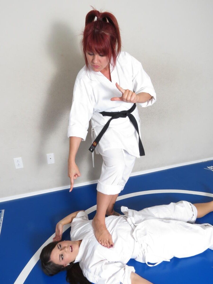 Heather Beats Up Tori