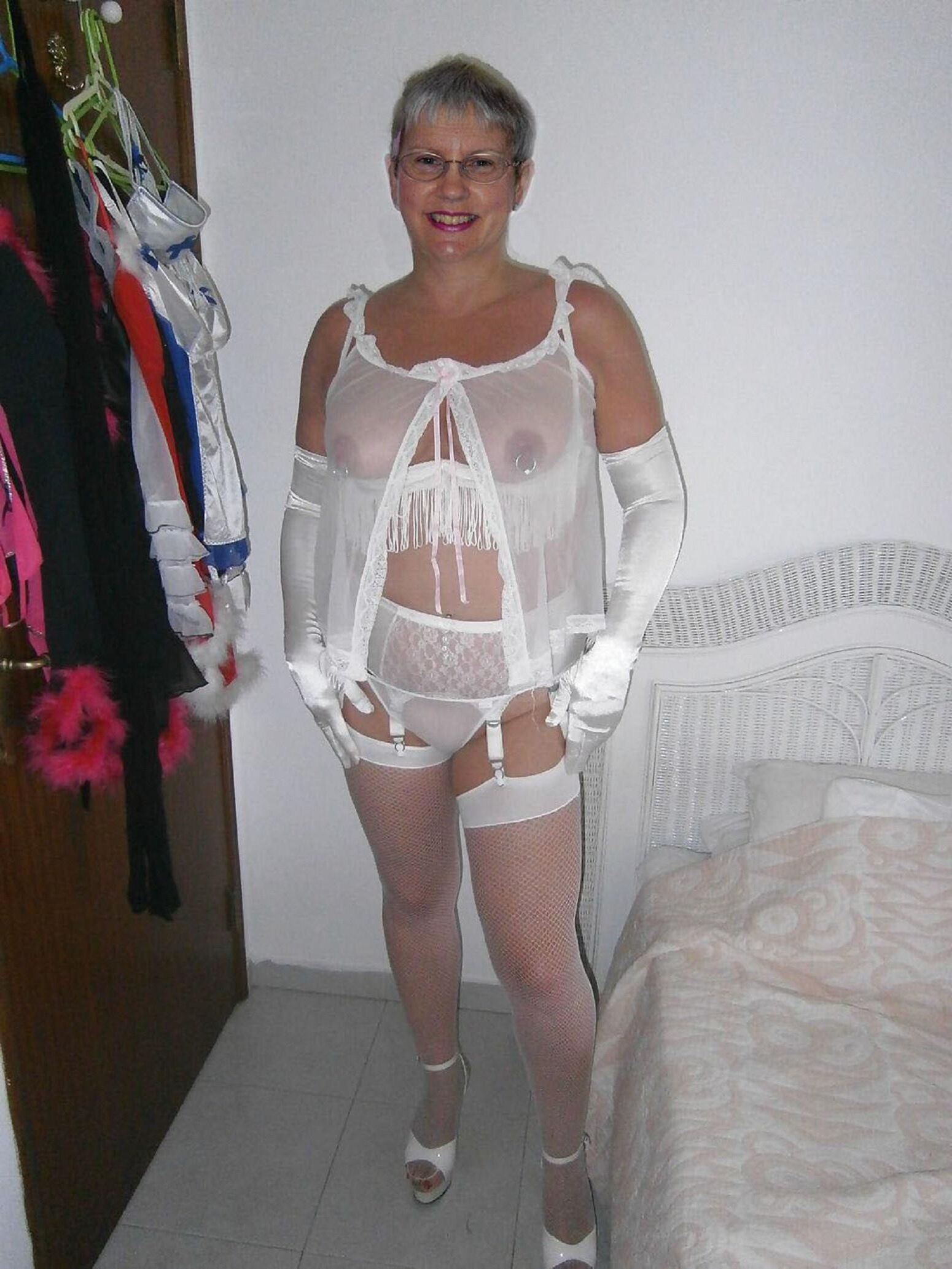 Madura solo en aficionados de lencería sexy