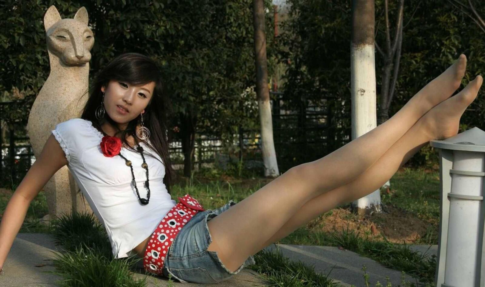 young beauties and pantyhose no nude asians