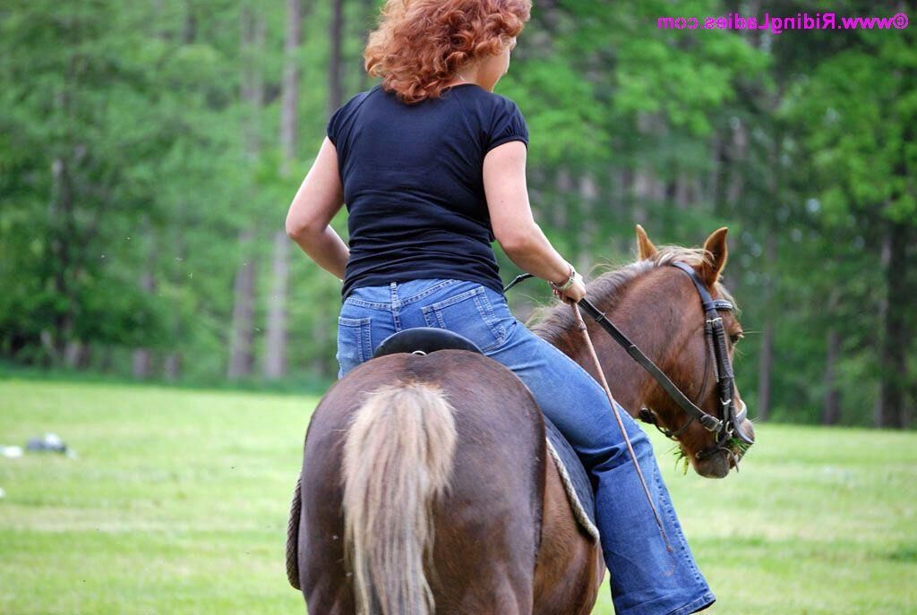 PONY RIDING 