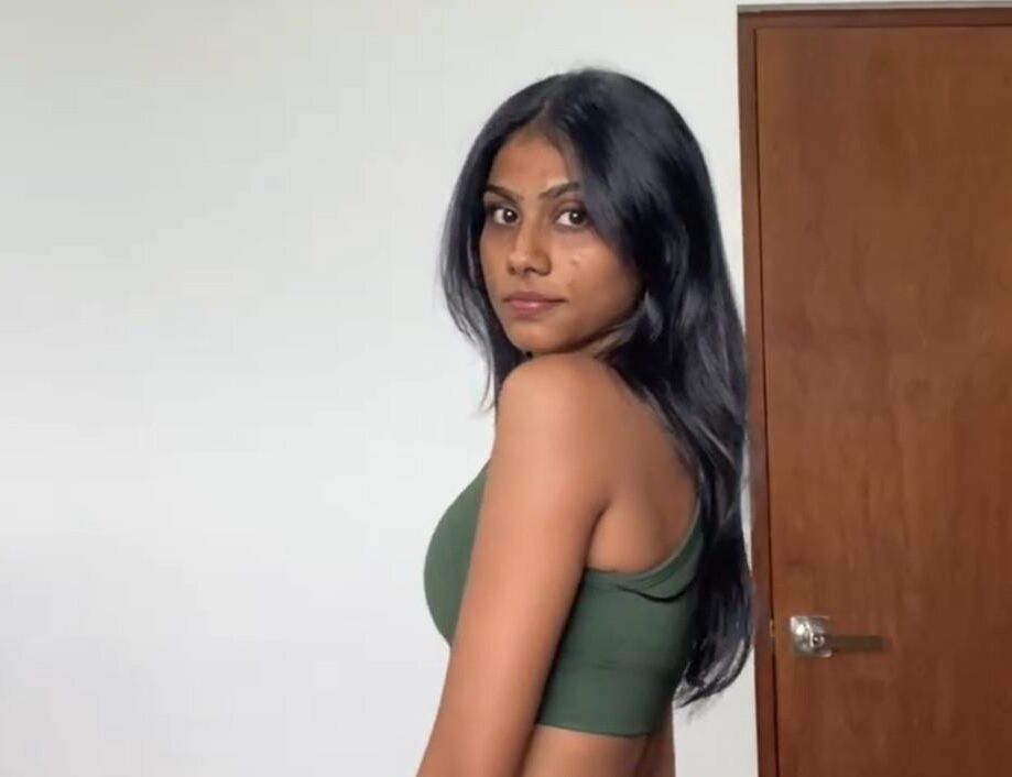 Ami in Norfolk Green.