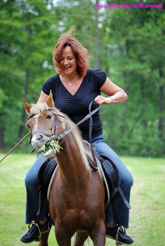 PONY RIDING 
