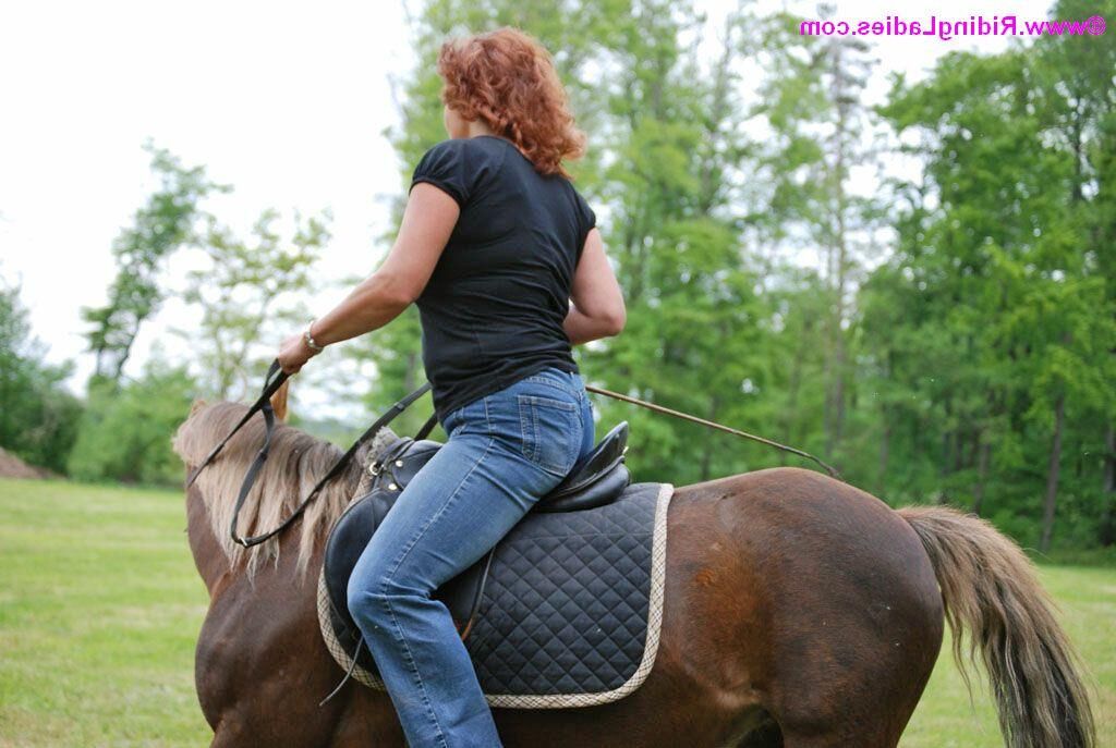 PONY RIDING 