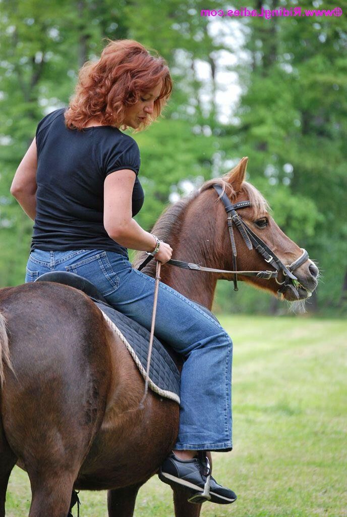 PONY RIDING 