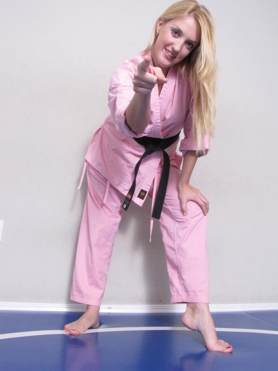 Emma Pink Gi, Pink Soles