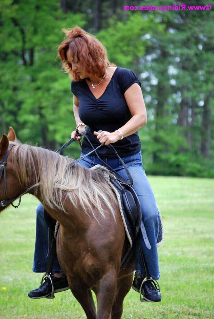 PONY RIDING 