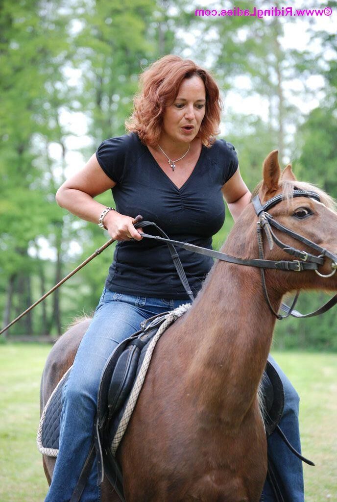 PONY RIDING 