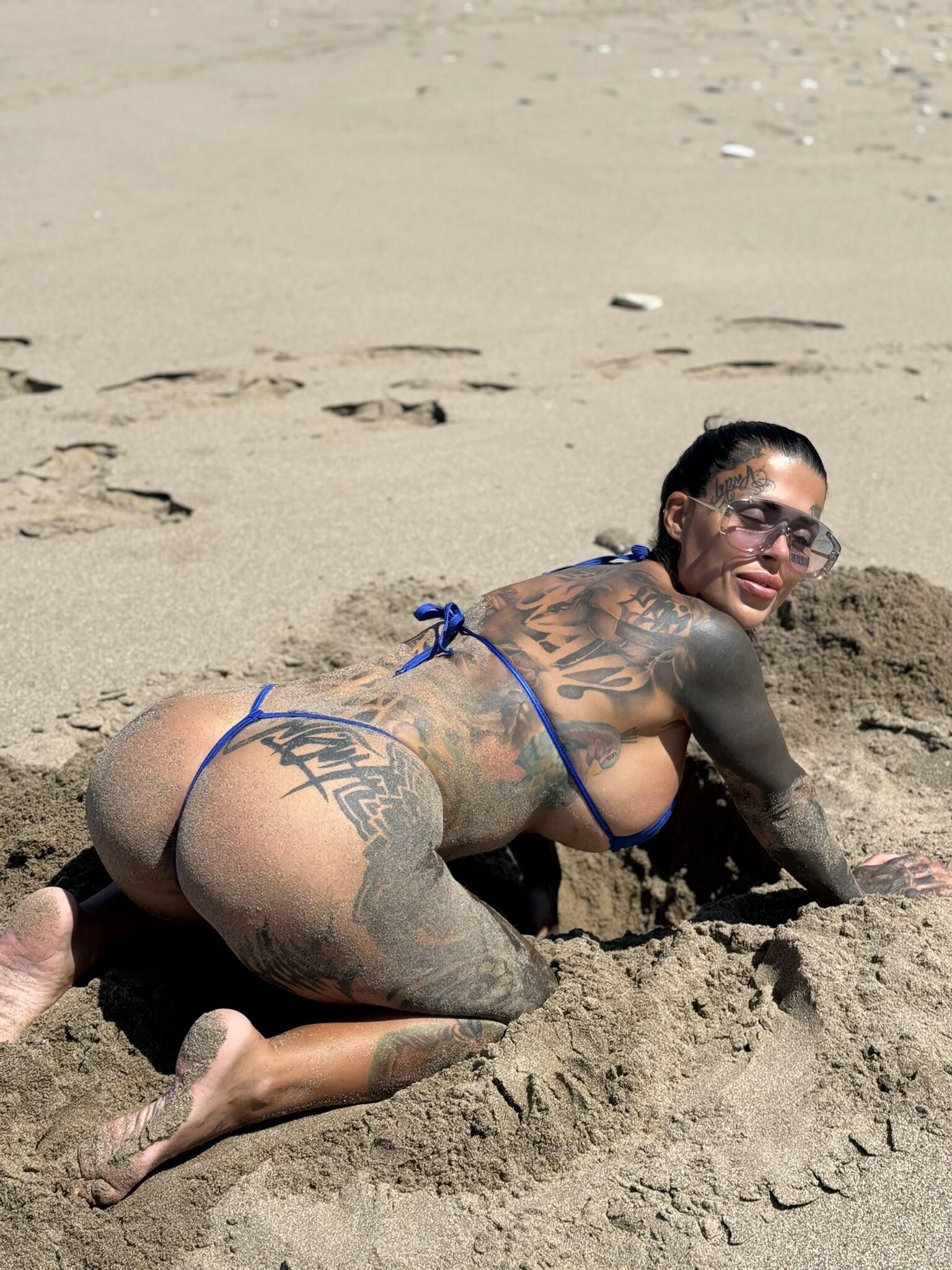 inkedhousewife. Greek. Great Ink. Big Silicone Boobs.