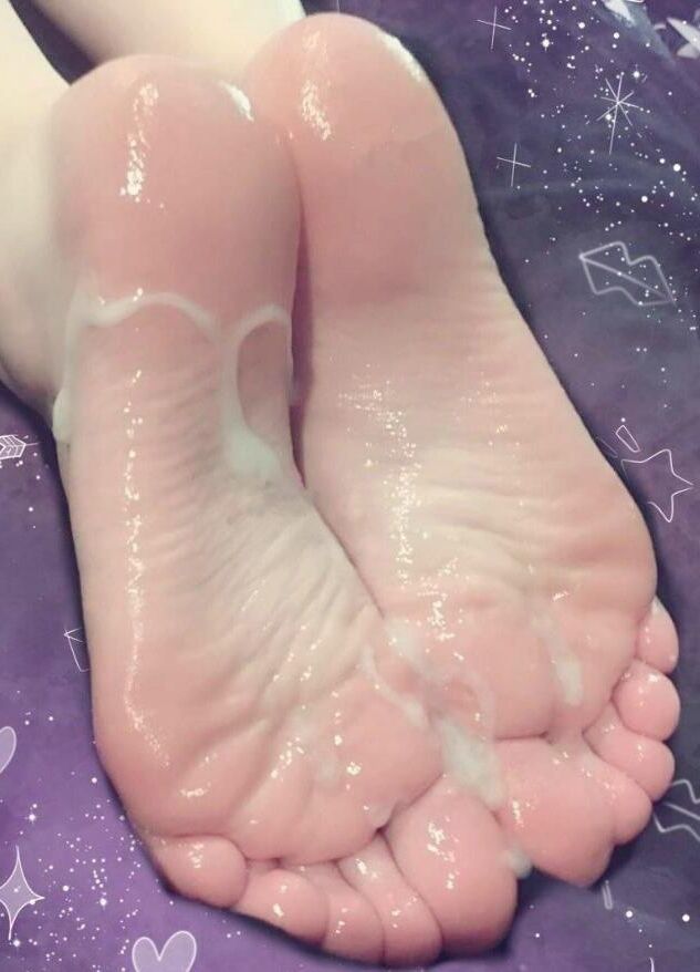 Hot ass and feet 