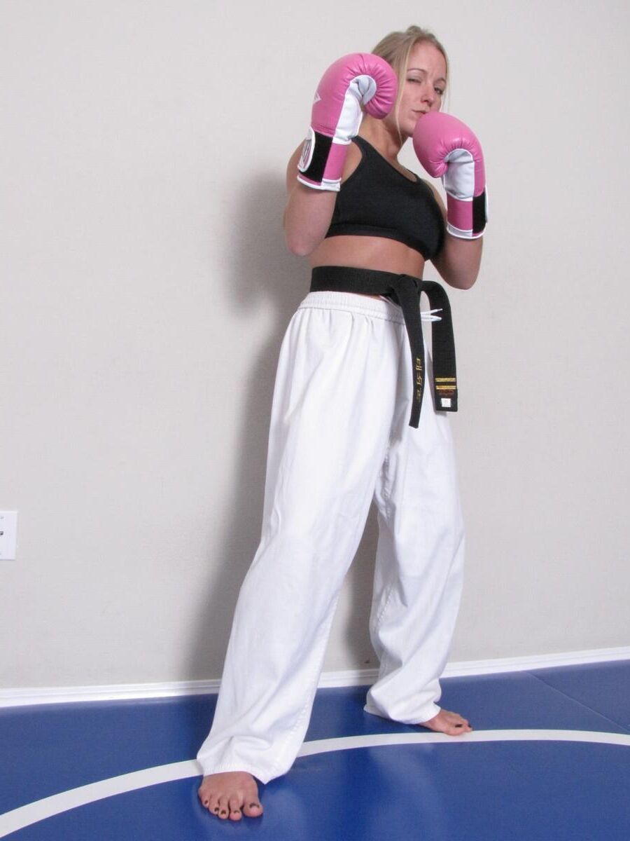 Dia Kick Box Dominatrix