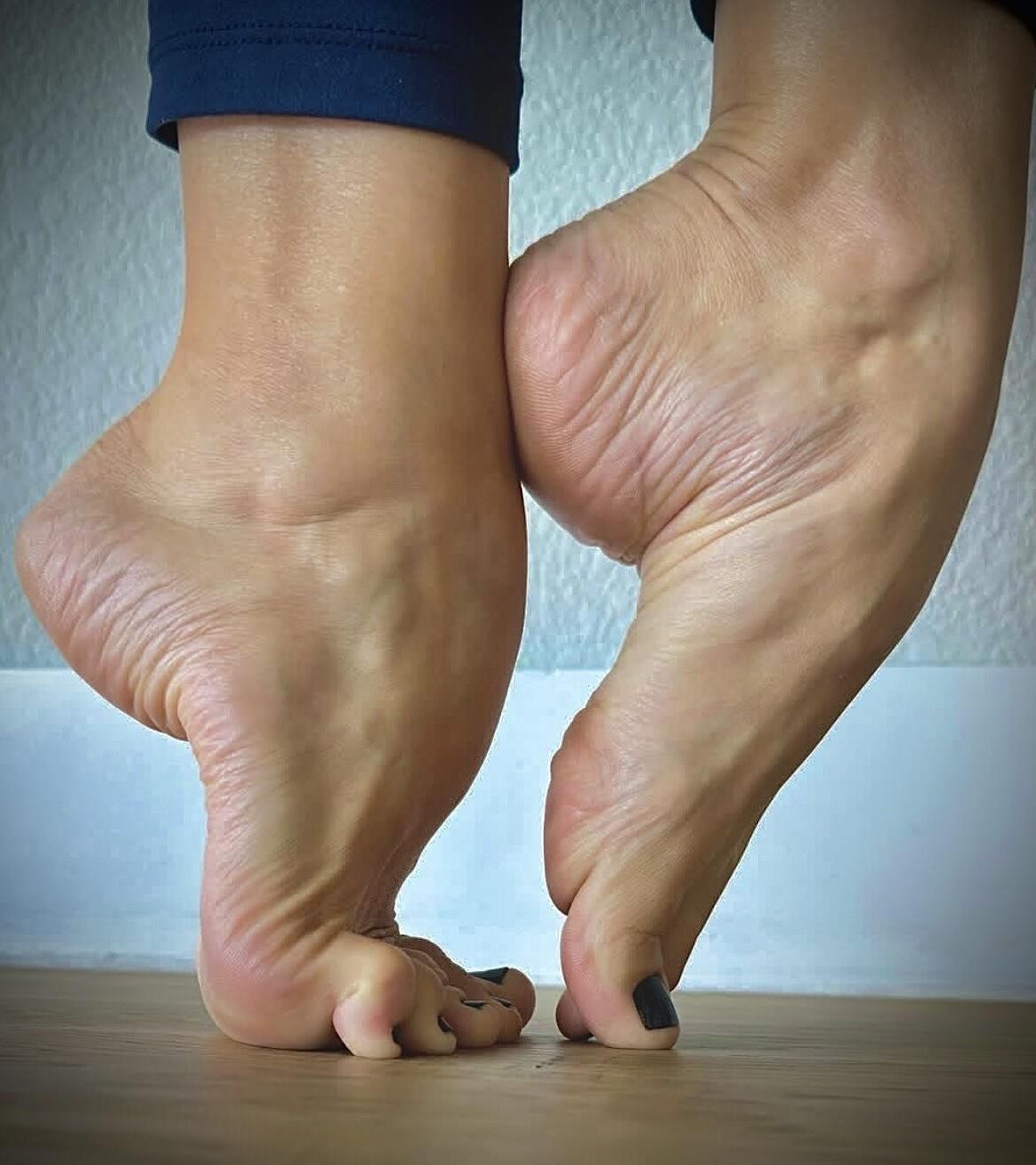 Bare Feet Sweeties