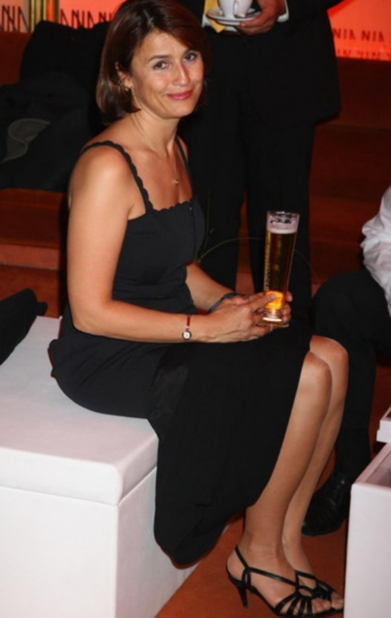 Sandra M. feine geile Fickschlampe in sexy Outfits !