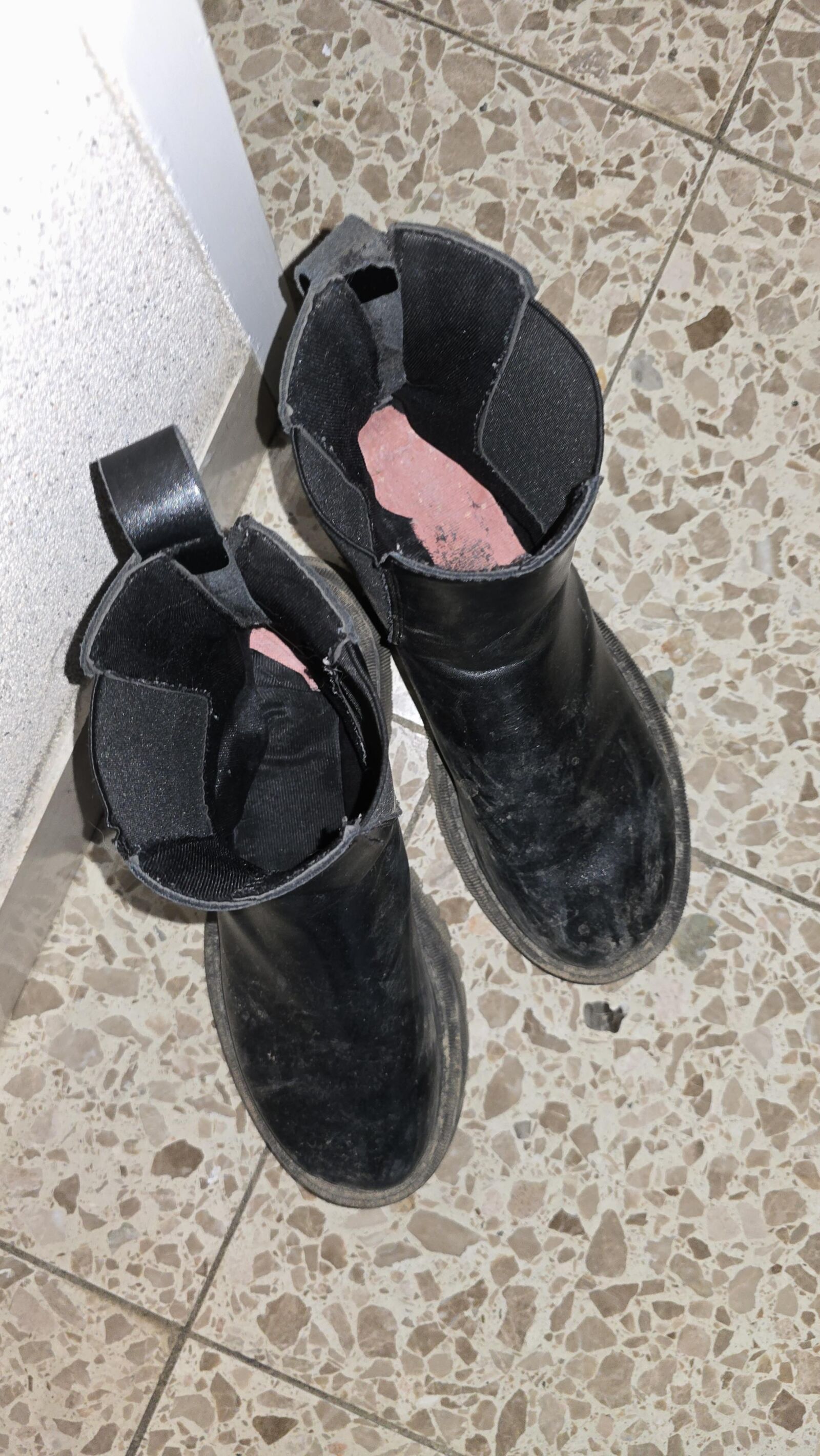 アンナの靴と足