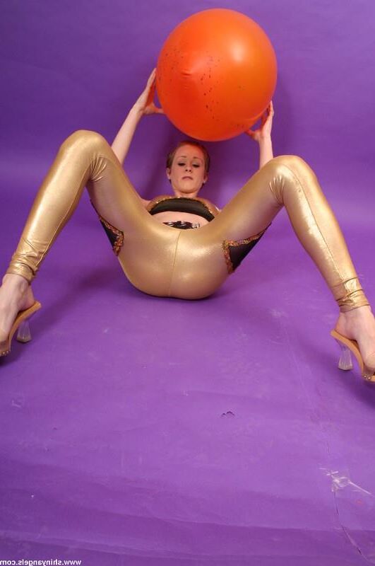 Short hair leotard balloon