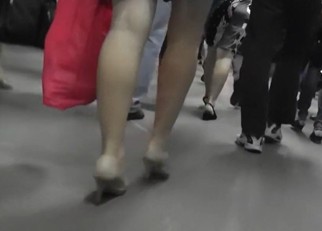 Upskirt in metro