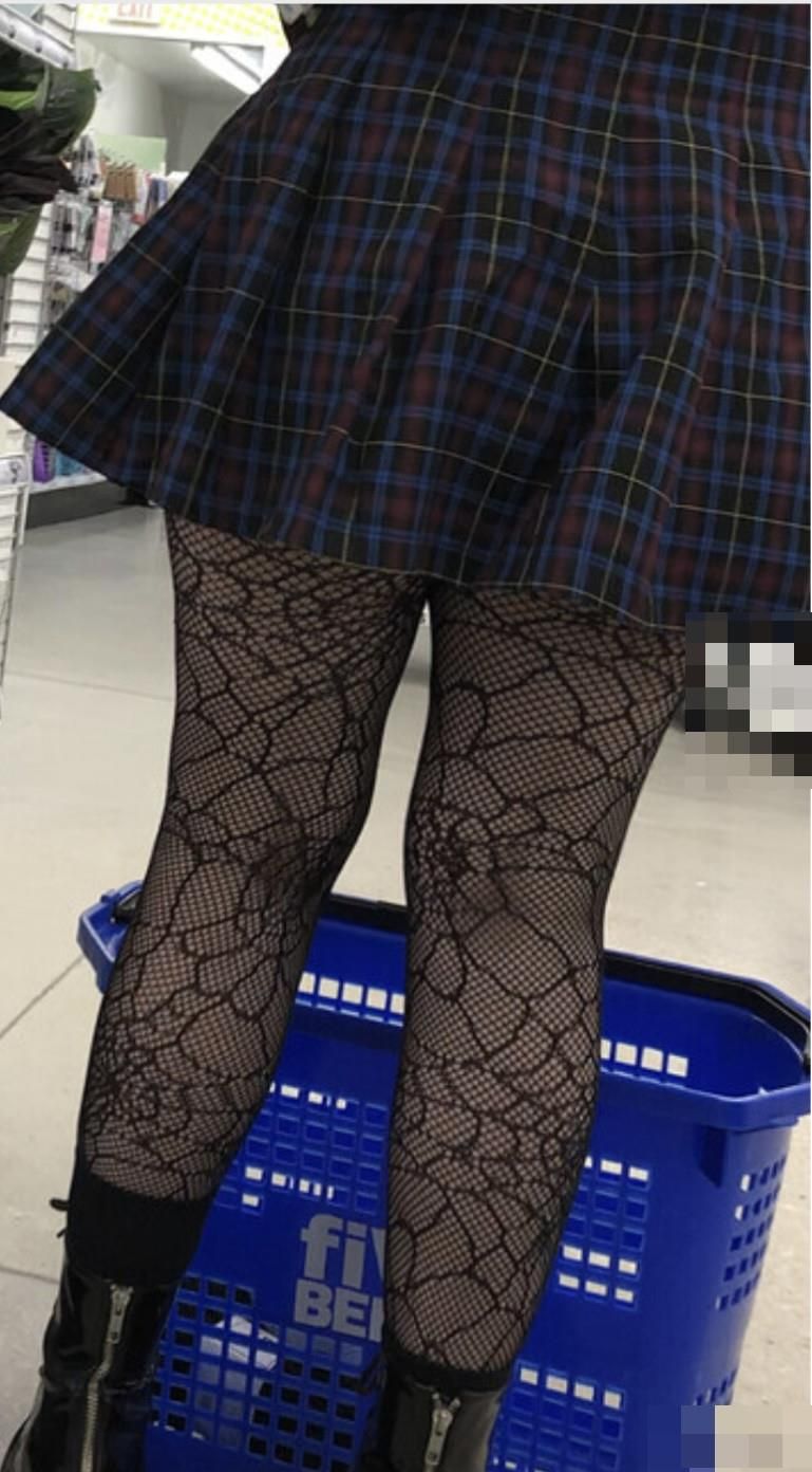 Candid tights creeping 