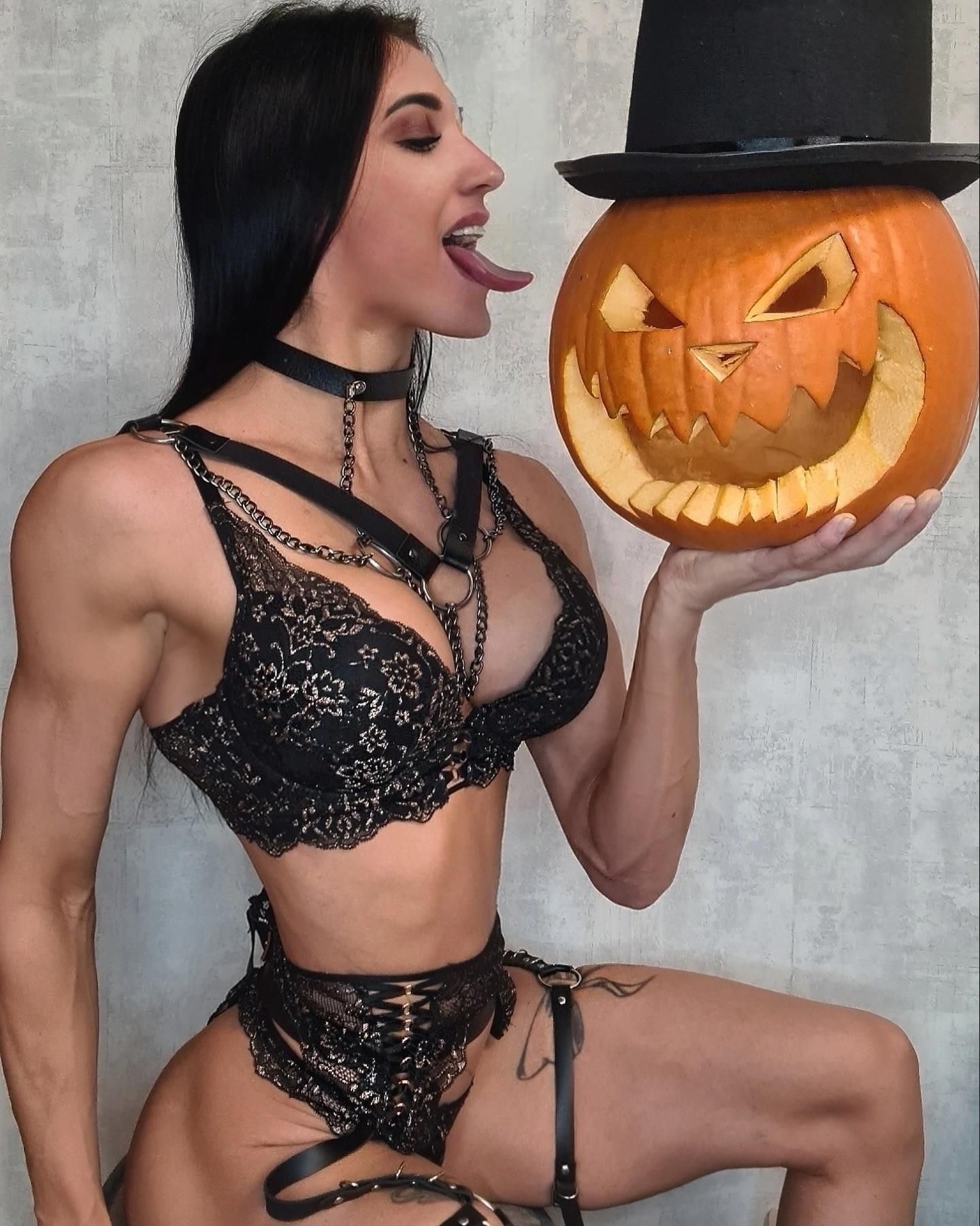 New Wave of GOTH FETISH GODDESSES 