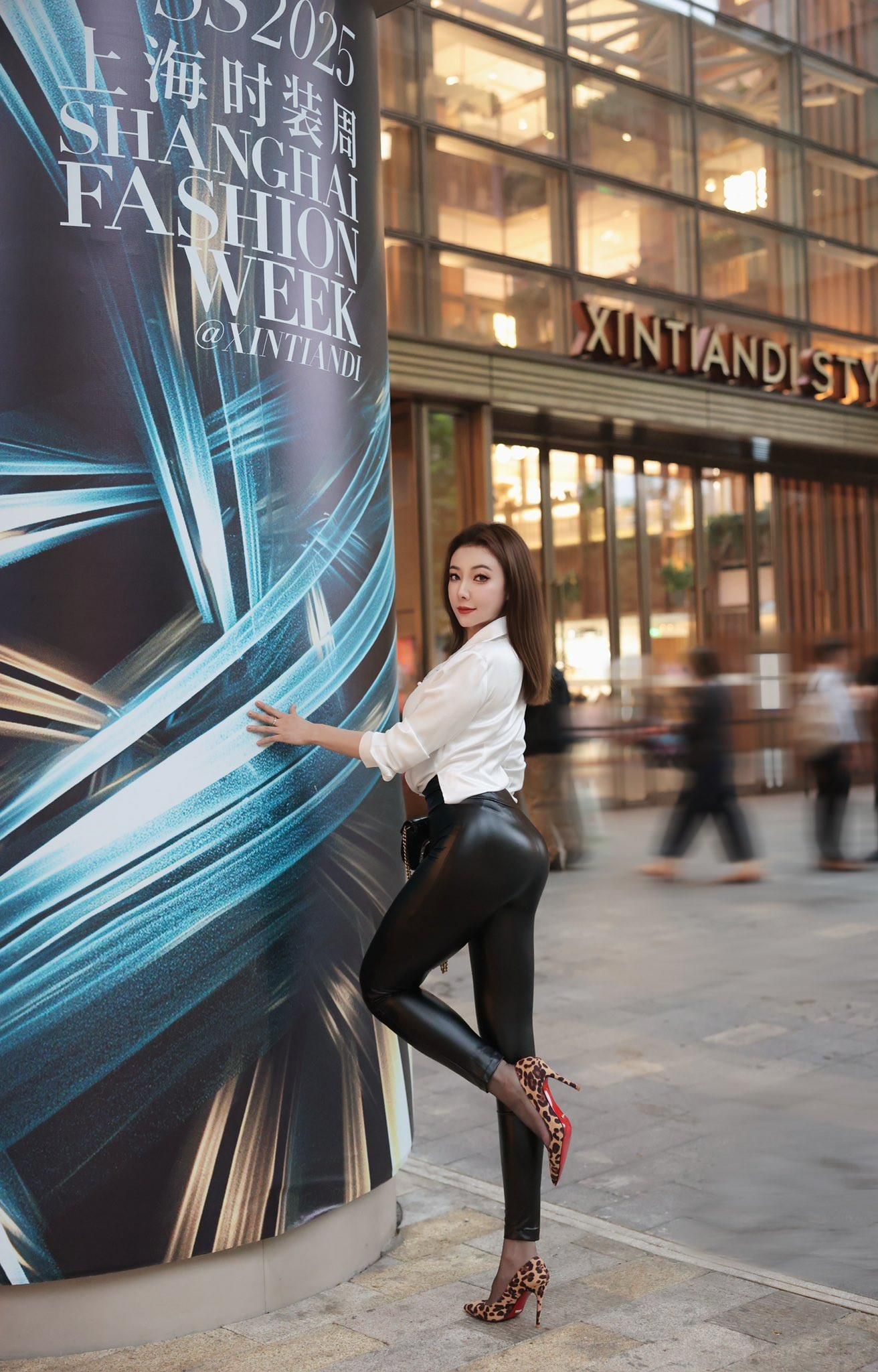 Asian, Lack, Nylons 