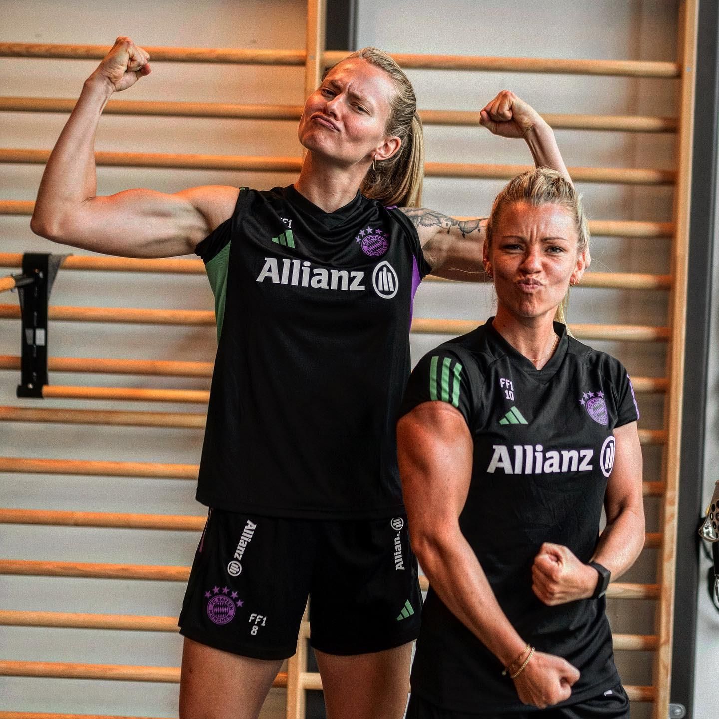 Random Muscle Girls 