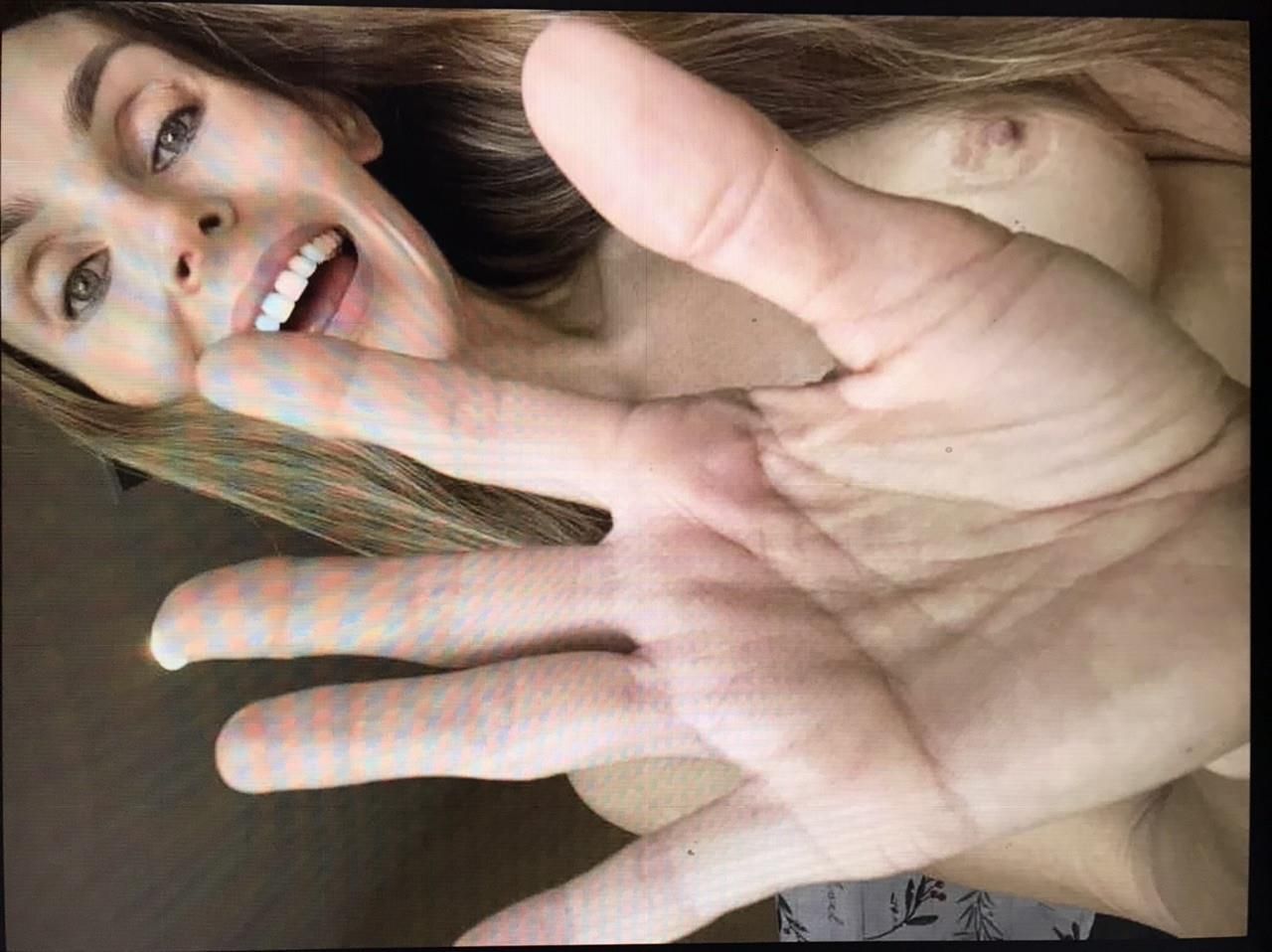 Tanya Tate palm hands