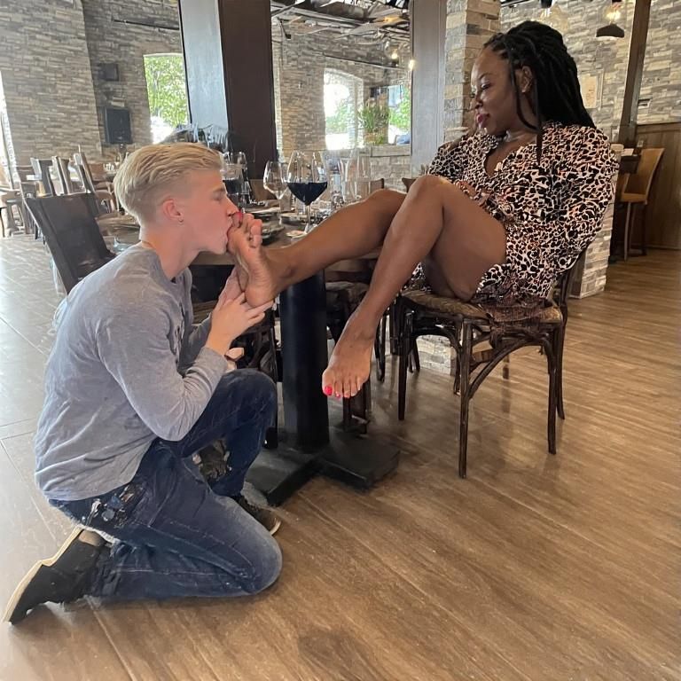 White slave boys kissing ebony feet