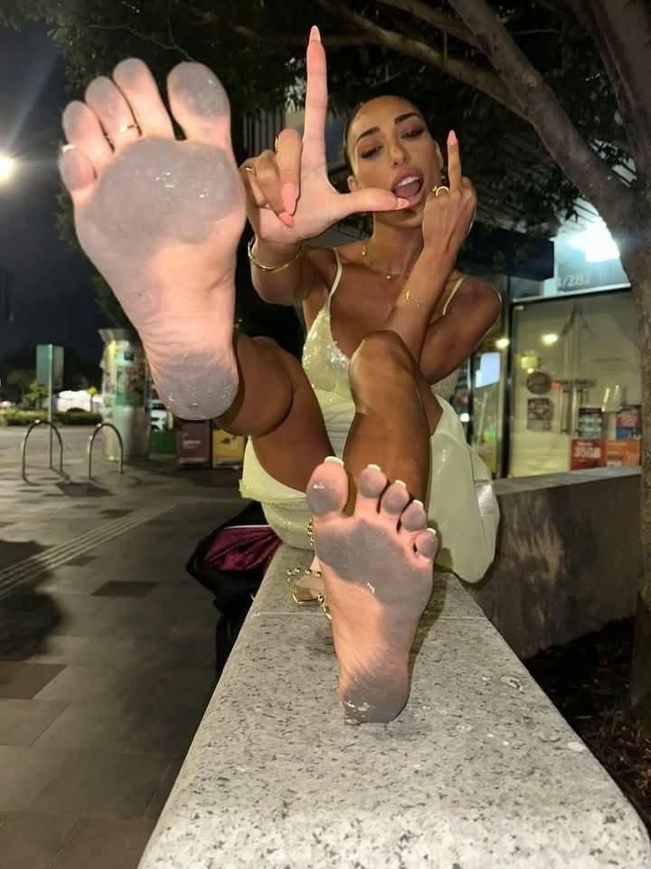 The nicest feet 