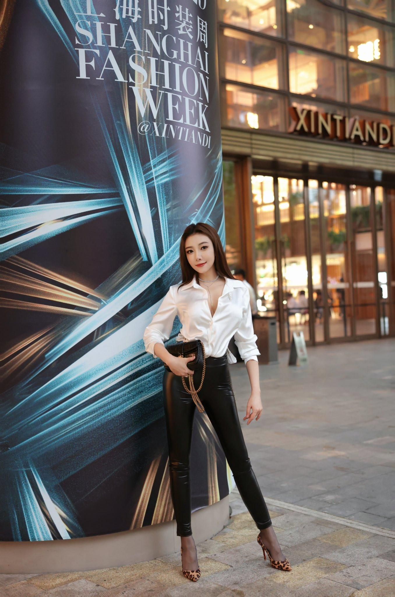 Asian, Lack, Nylons 