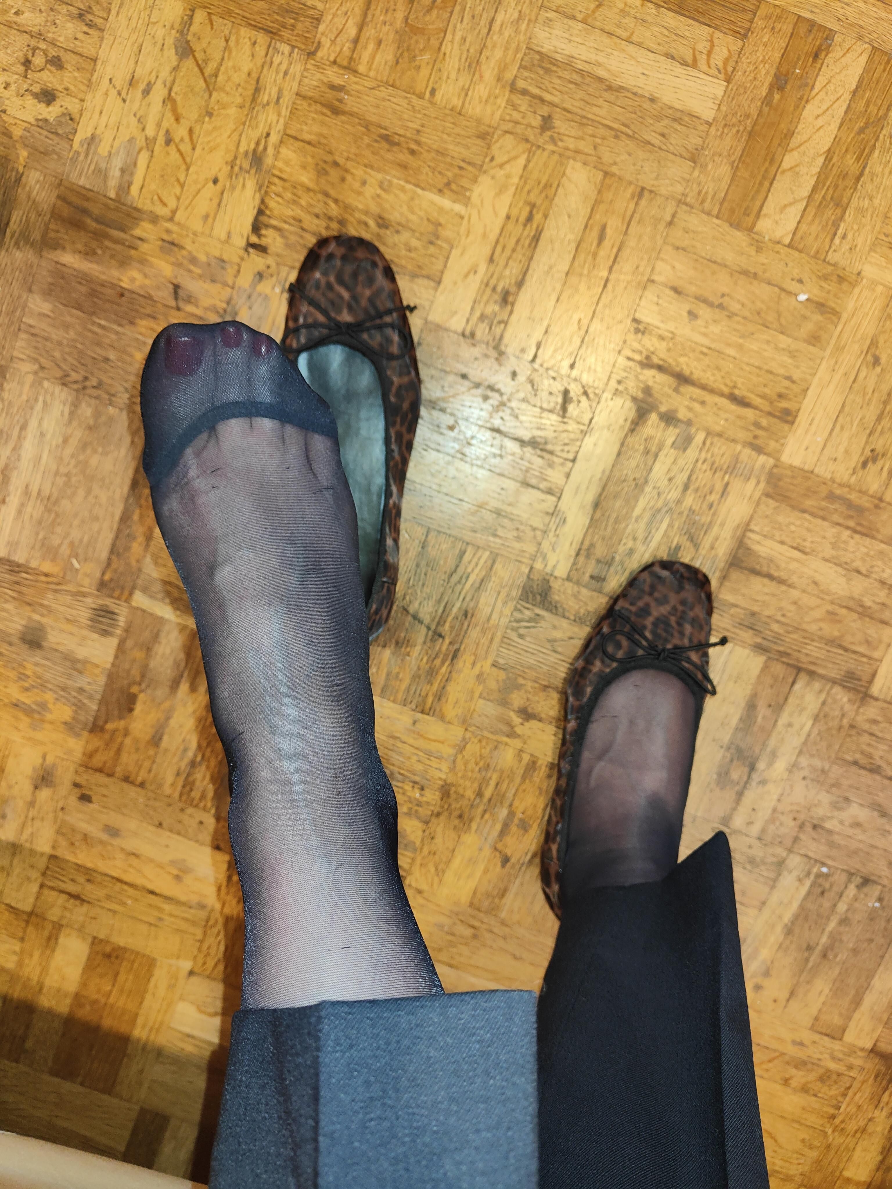 Nylon pantyhose feet soles ballerinas flat fetish