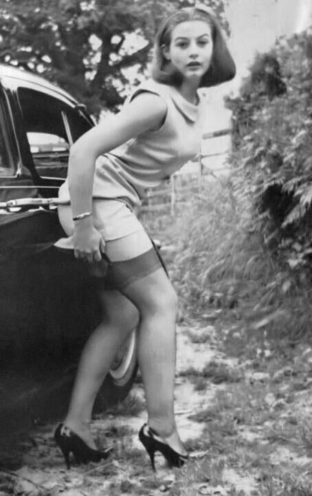 Vintage Nylon Girls 