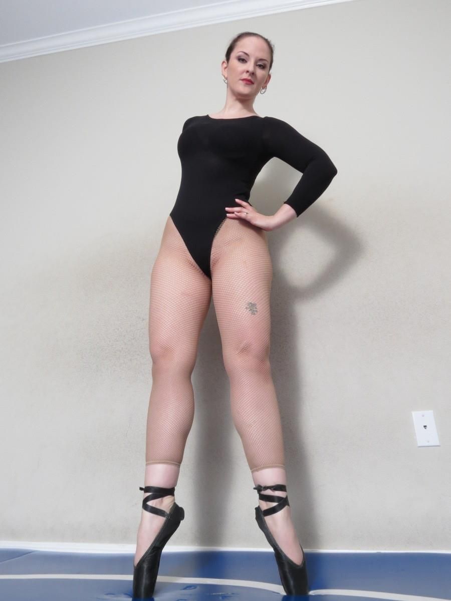 Caroline Sweaty Dance Feet