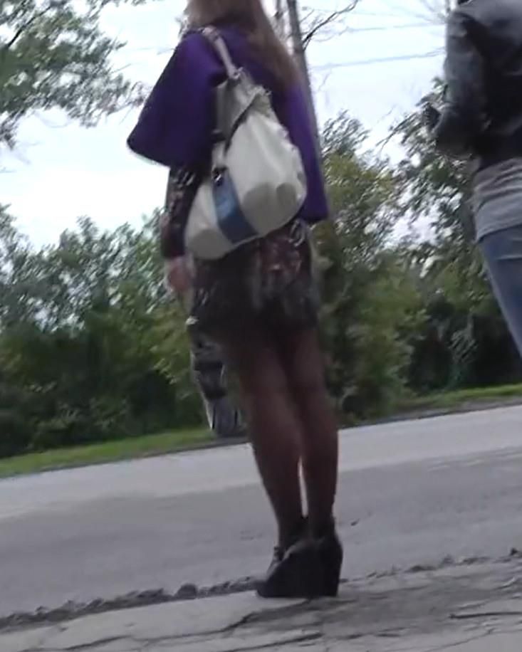 Upskirt brown pantyhose