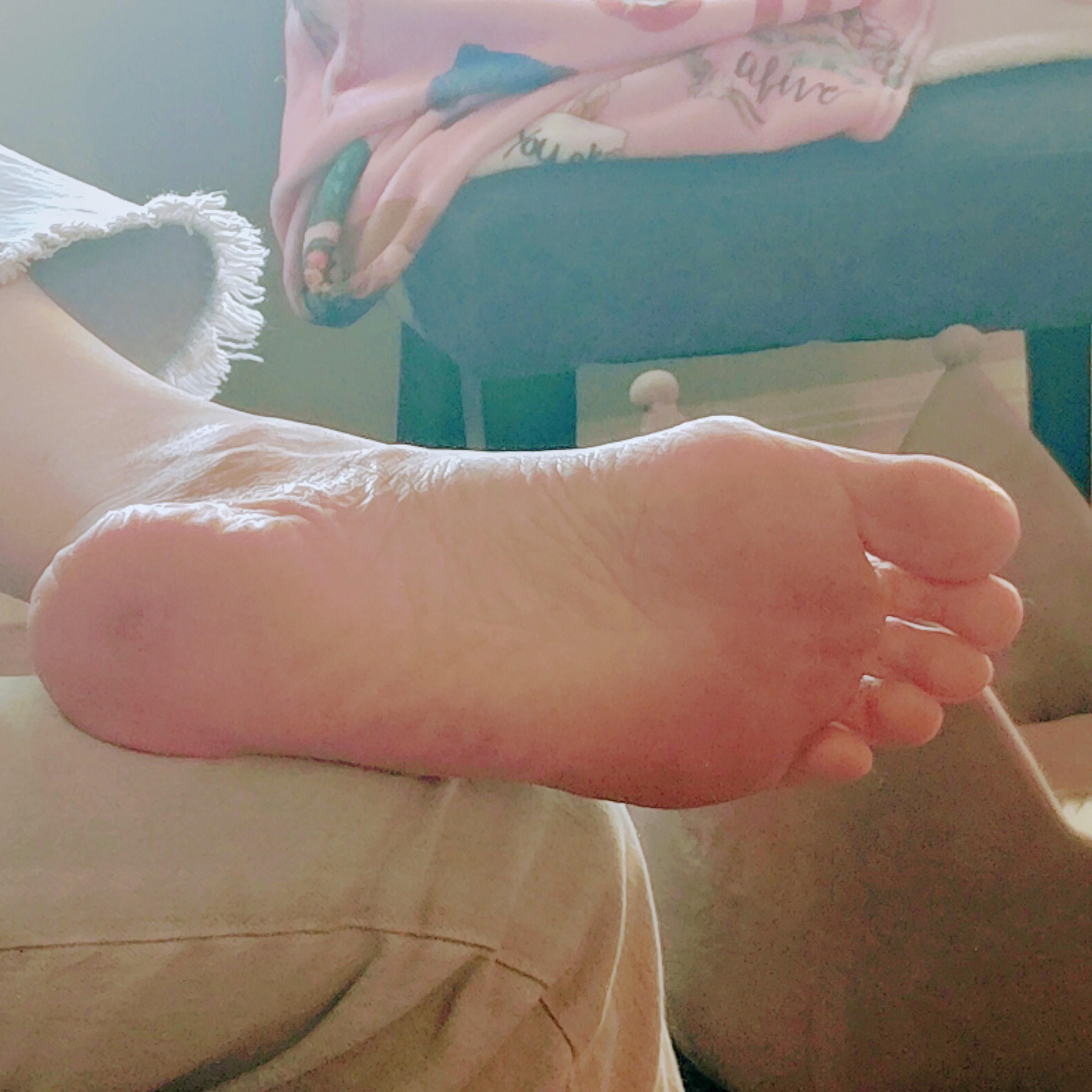 The nicest feet 