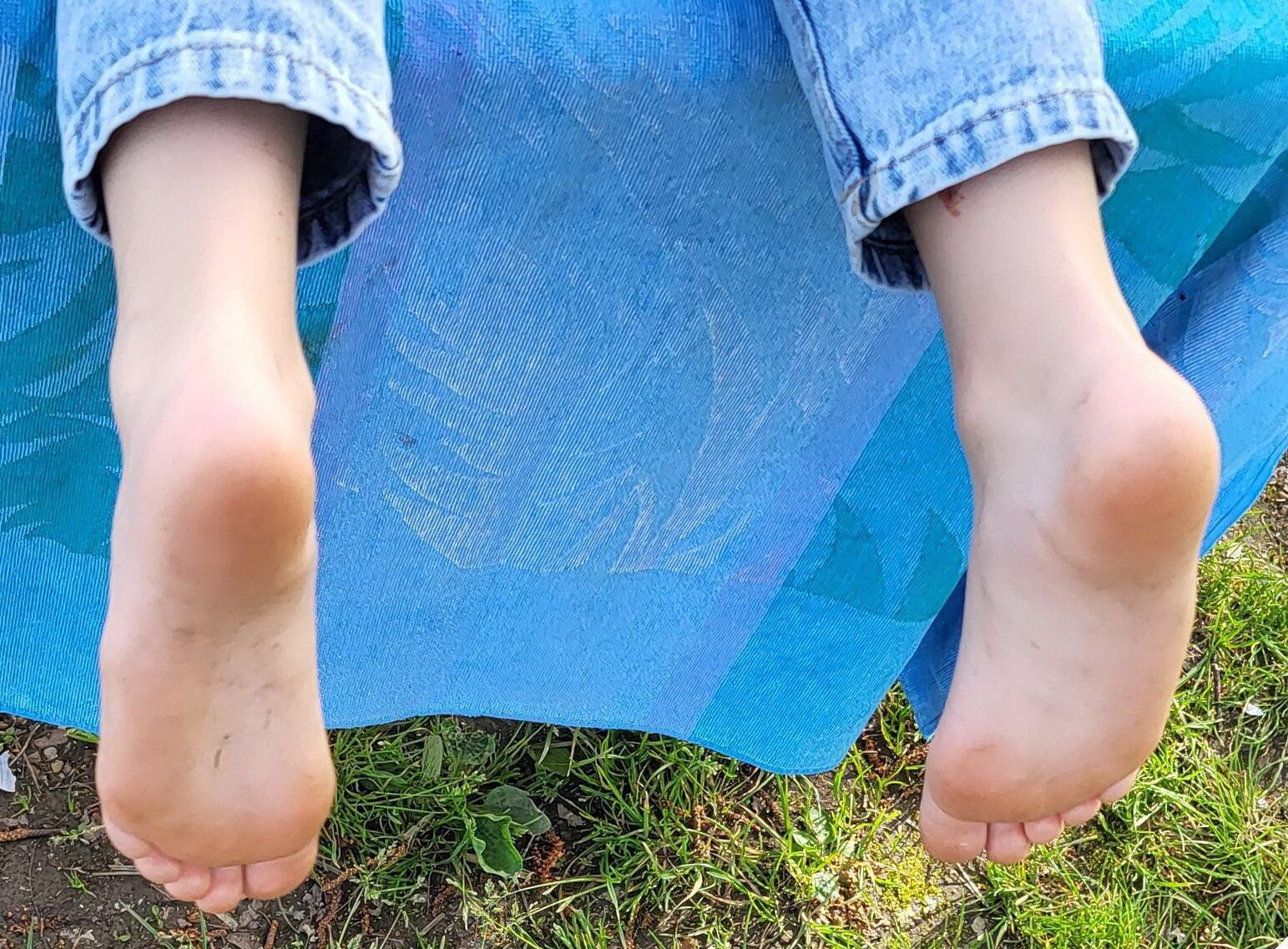 Feets Queens