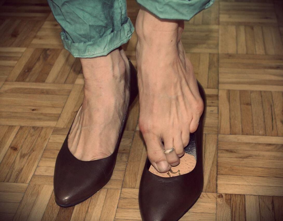 Zapatos y altas y más
