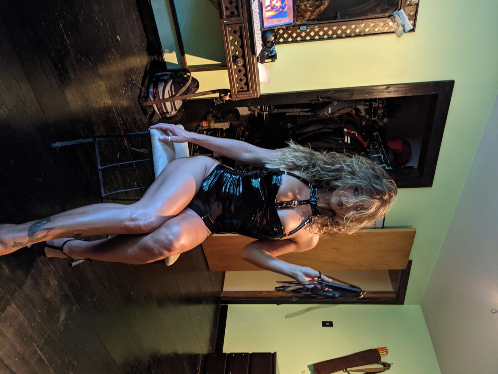 ...,,,,......... SWEET NEW MISTRESS