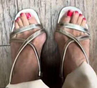 Zapatos y altas y más