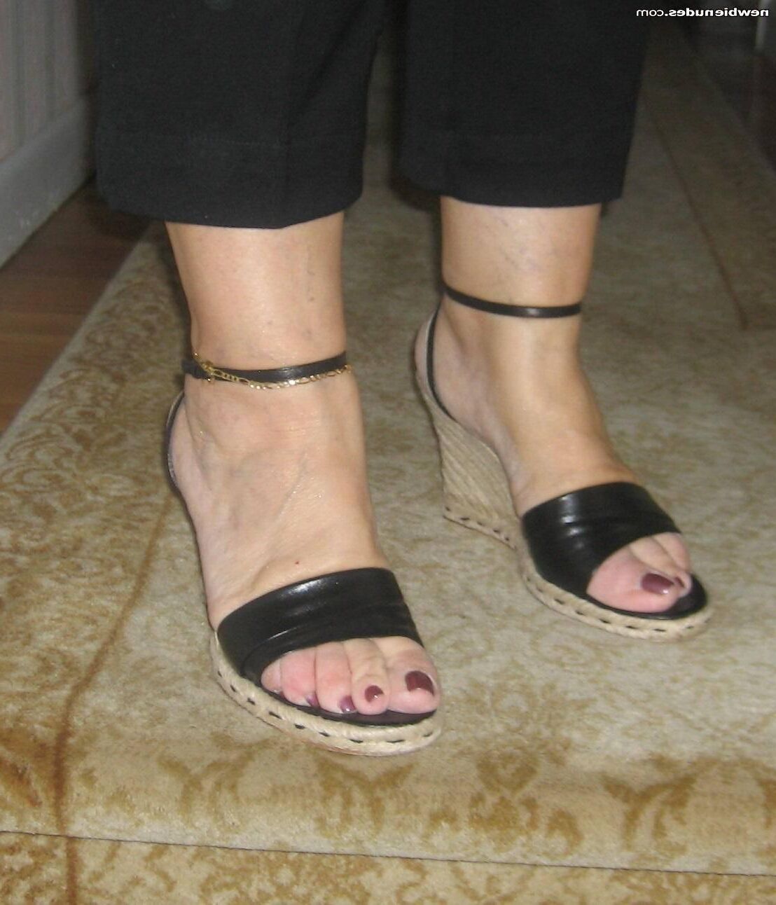 Zapatos y altas y más